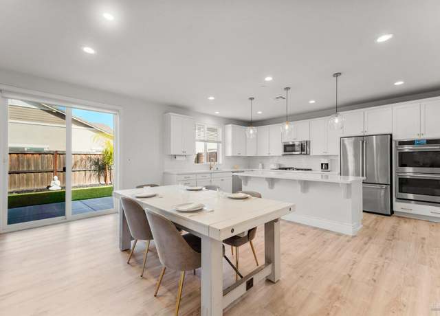 Property at 3019 Belden Ct, Vacaville, CA 95687, 4 beds, 3.5 baths
