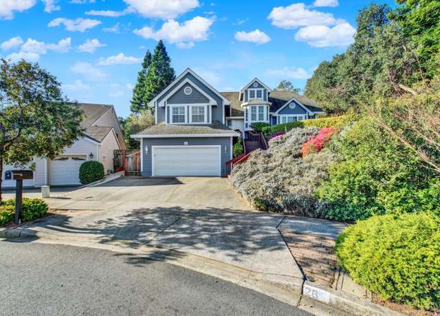 Property at 26 Clement Ct, Napa, CA 94558, 3 beds, 2.5 baths