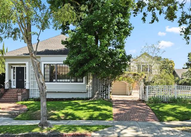 Property at 335 Bassett St, Petaluma, CA 94952, 3 beds, 2 baths