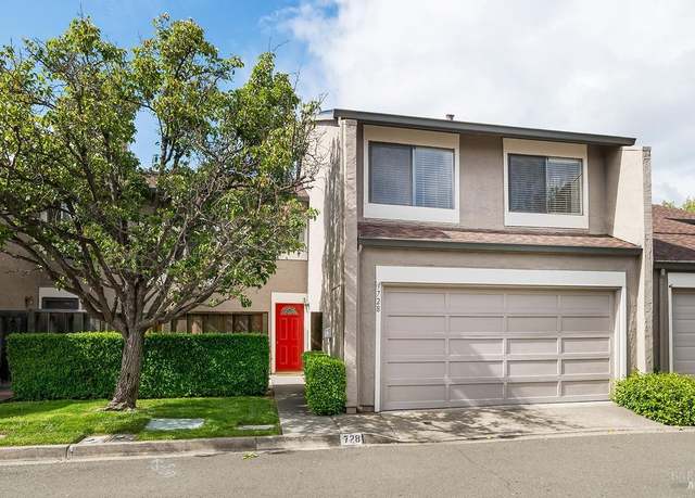 Property at 728 Walnut Ct, Novato, CA 94945, 4 beds, 2.5 baths