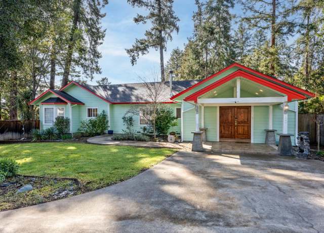 Property at 1701 Hickory Ct, Ukiah, CA 95482, 3 beds, 3 baths