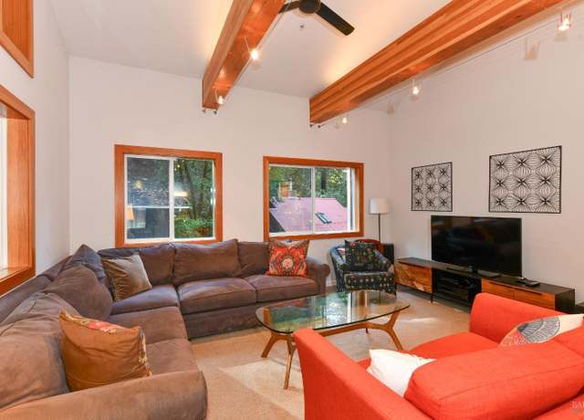 Property at 14978 Merry Ln, Guerneville, CA 95446, 4 beds, 4 baths