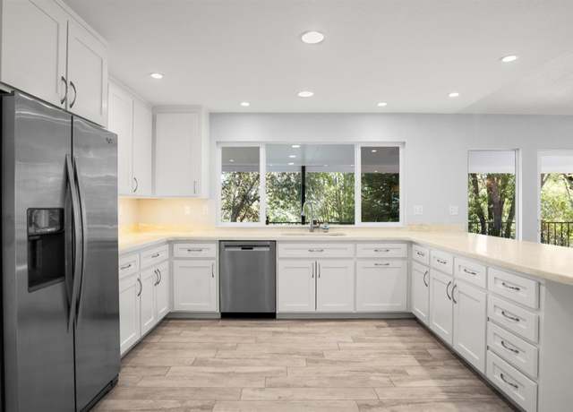 Property at 349 Gemma Cir, Santa Rosa, CA 95404, 4 beds, 3.5 baths