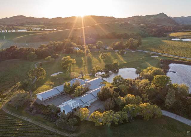 Property at 1129 Dealy Ln, Napa, CA 94559, 4 beds, 5.5 baths