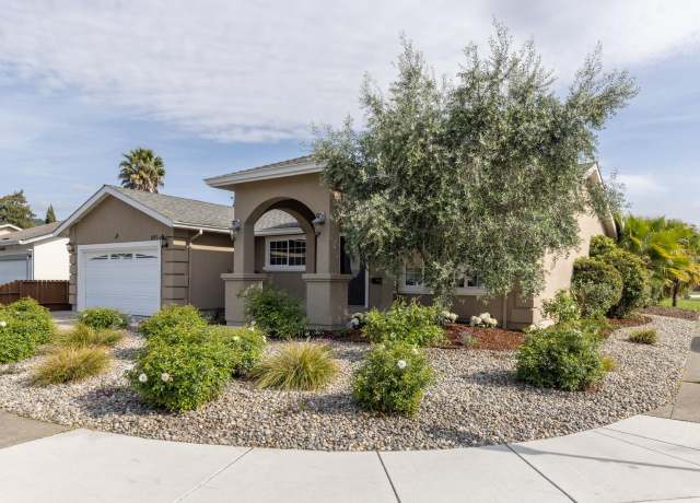 Property at 691 Costa Dr, Napa, CA 94558, 3 beds, 2 baths