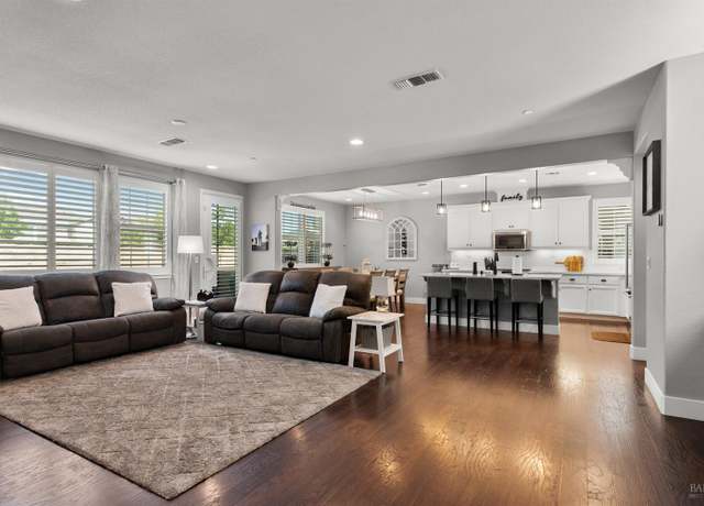 Property at 5453 Kaitlyn Pl, Rohnert Park, CA 94928, 4 beds, 3 baths