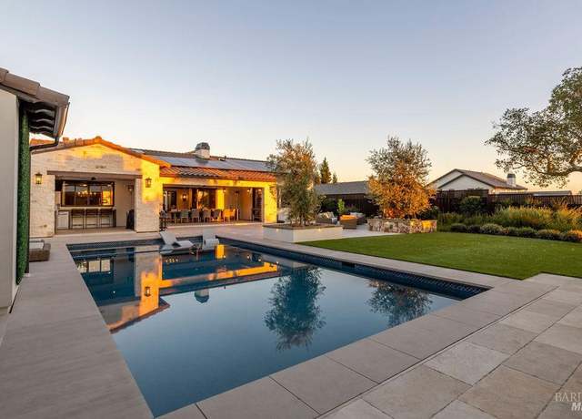Property at 3981 Parker Hill Rd, Santa Rosa, CA 95404, 4 beds, 5 baths
