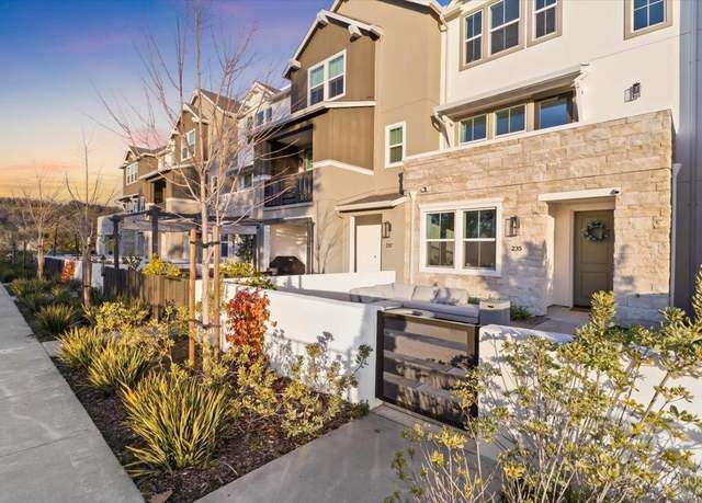 Property at 235 Gambrel Cir, Santa Rosa, CA 95403, 4 beds, 3.5 baths