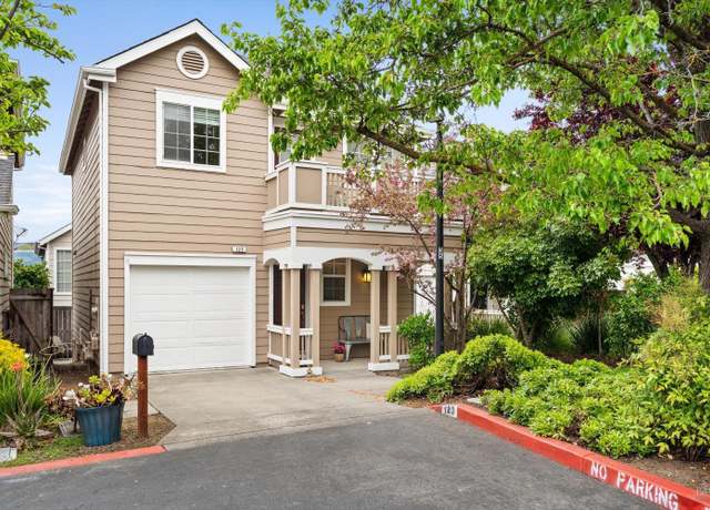 Property at 123 Mcnear Cir, Petaluma, CA 94952, 3 beds, 2.5 baths
