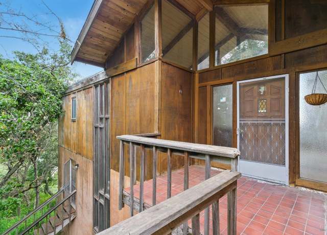 Property at 2 Bayhills Dr, San Rafael, CA 94903, 4 beds, 2 baths