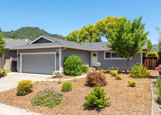 Property at 224 Mountain View Dr, Healdsburg, CA 95448, 2 beds, 1.5 baths