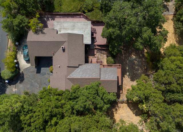 Property at 532 Montecito Blvd, Napa, CA 94559, 4 beds, 3 baths