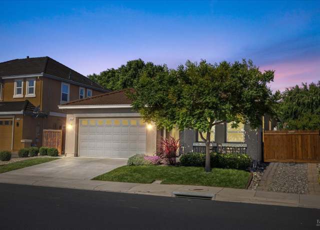 Property at 2085 Newcastle Dr, Vacaville, CA 95687, 4 beds, 3 baths