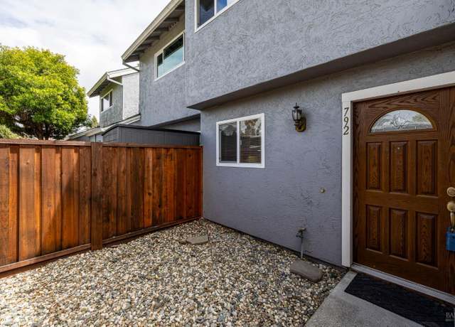 Property at 792 Racquet Club Cir, Rohnert Park, CA 94928, 2 beds, 1.5 baths