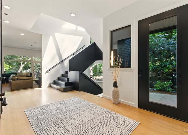Property at 119 Marguerite Ave, Mill Valley, CA 94941, 6 beds, 4.5 baths