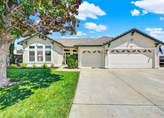 Property at 370 Anchor Ct, Dixon, CA 95620, 4 beds, 2 baths