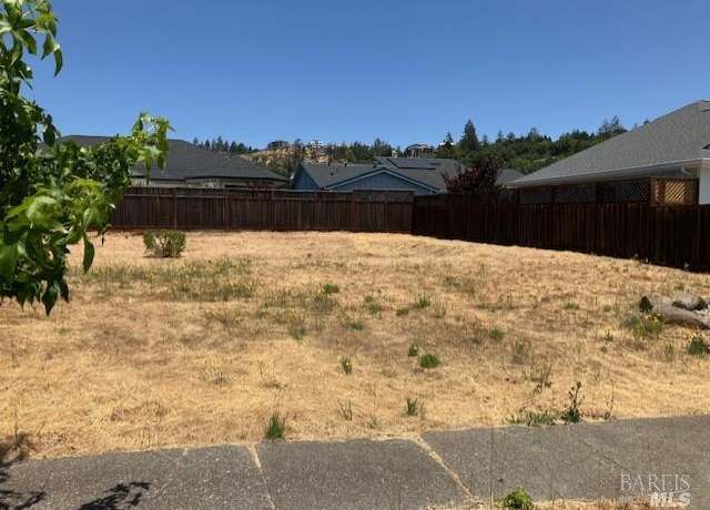 Property at 3535 Brookdale Dr, Santa Rosa, CA 95404