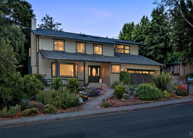 Property at 620 Elm Dr, Petaluma, CA 94952, 5 beds, 2.5 baths