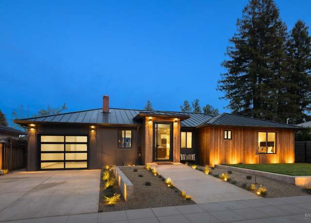 Property at 1317 Hillview Pl, St. Helena, CA 94574, 4 beds, 5 baths