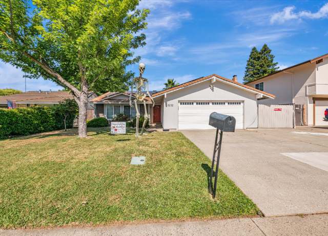 Property at 8232 Garry Oak Dr, Citrus Heights, CA 95610, 4 beds, 2 baths