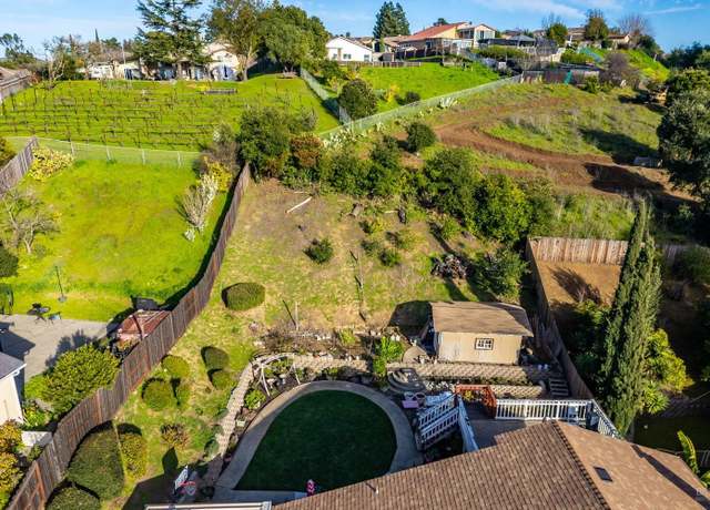 Property at 126 Parkhaven Dr, Vallejo, CA 94591, 4 beds, 2.5 baths