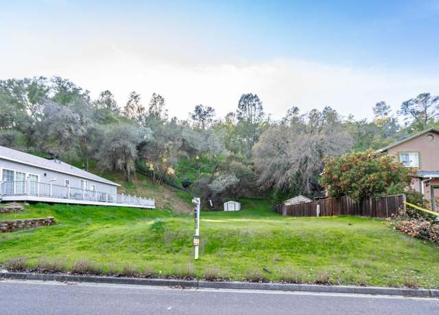 Property at 1013 Arroyo Linda Ct, Napa, CA 94558