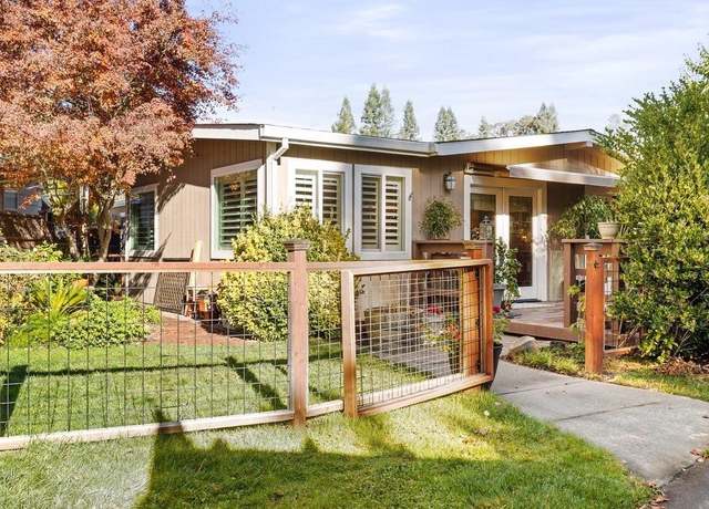 Property at 24 San Lucas Ct, St. Helena, CA 94574, 2 beds, 2.5 baths