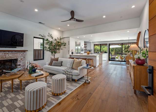 Property at 1306 Pinon Dr, Healdsburg, CA 95448, 2 beds, 2.5 baths