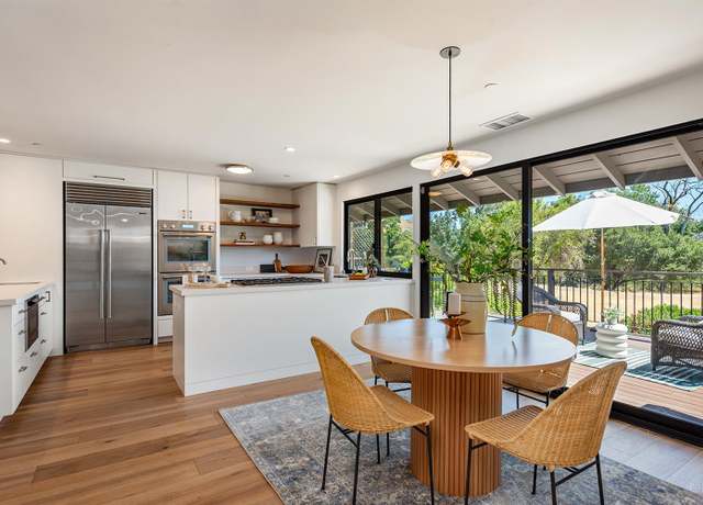 Property at 1306 Pinon Dr, Healdsburg, CA 95448, 2 beds, 2.5 baths