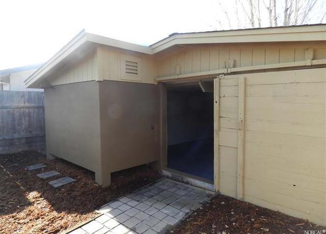 Property at 935 Cecelia Dr, Glen Ellen, CA 95442, 0.5 baths