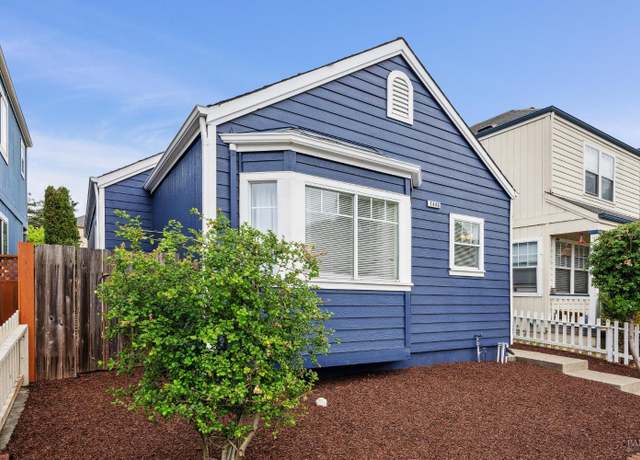 Property at 1446 Tammy Way, Santa Rosa, CA 95401, 2 beds, 2 baths