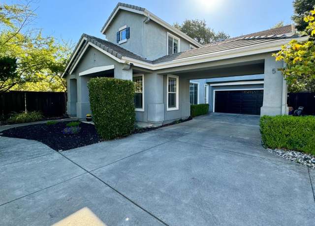 Property at 5 Blackberry Dr, Napa, CA 94558, 4 beds, 2.5 baths