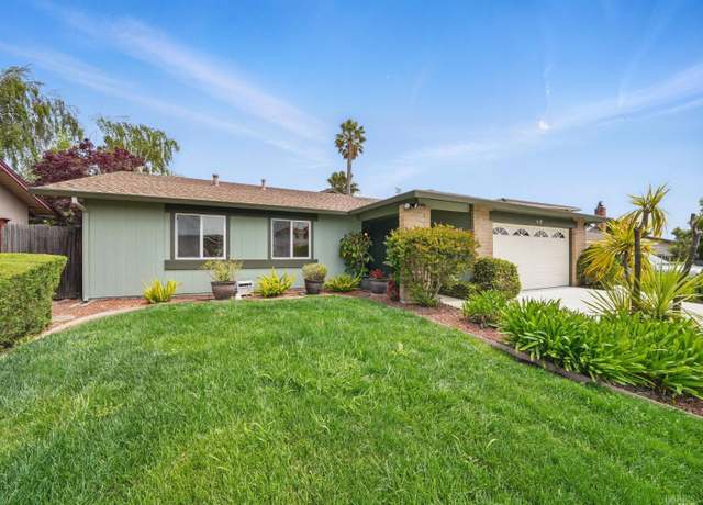 Property at 418 Skyline Dr, Vallejo, CA 94591, 4 beds, 2 baths