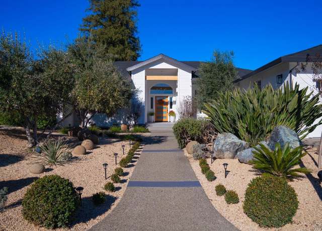 Property at 1586 Arrowhead Dr, St. Helena, CA 94574, 4 beds, 3.5 baths