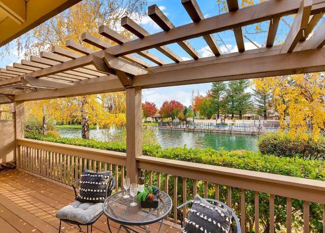Property at 13 Fountain Grove Cir, Napa, CA 94558, 3 beds, 2.5 baths