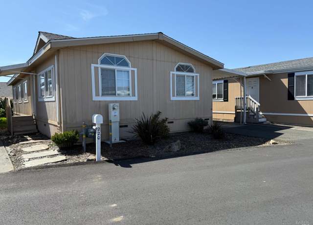 Property at 220 Pear Ln, Santa Rosa, CA 95407, 2 beds, 2 baths