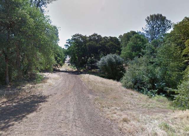 Property at 15785 28th Ave, Clearlake, CA 95422