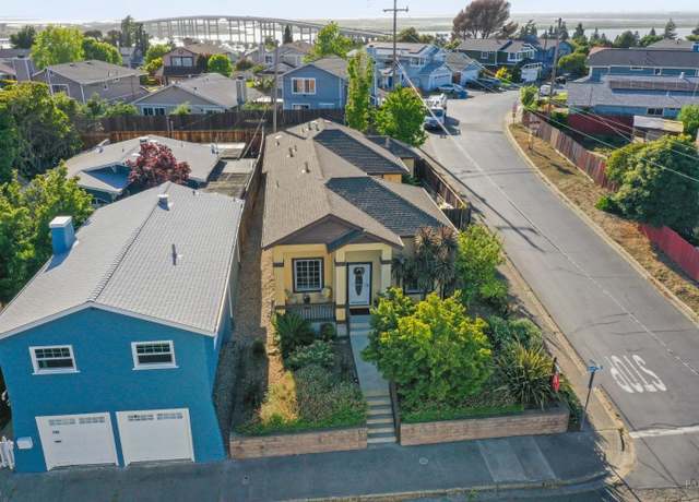 Property at 151 Daniels Ave, Vallejo, CA 94590, 3 beds, 2 baths