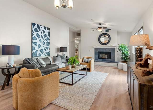 Property at 14636 Jomark Ln, Occidental, CA 95465, 3 beds, 2 baths