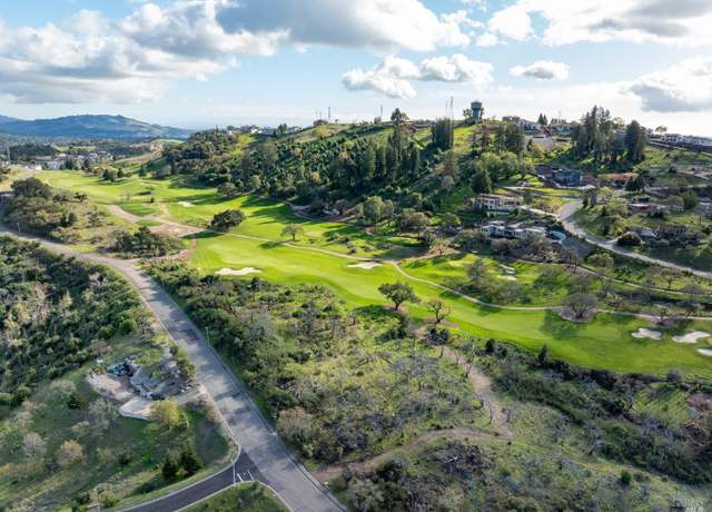 Property at 3931 Saint Andrews Dr, Santa Rosa, CA 95403