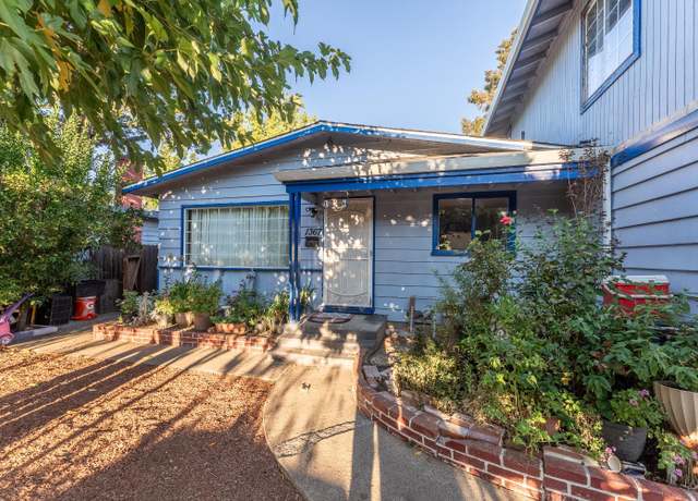 Property at 1367 Yokayo Dr, Ukiah, CA 95482, 4 beds, 3 baths