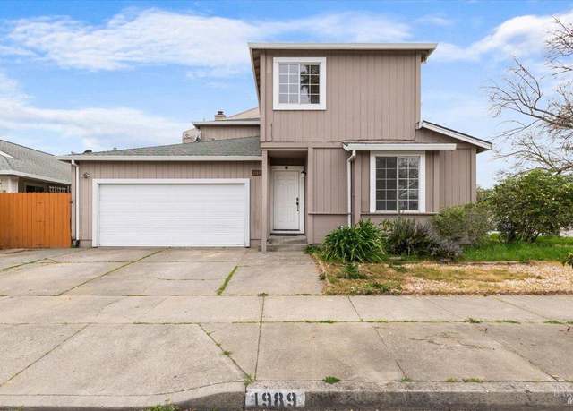 Property at 1989 Seville St, Santa Rosa, CA 95403, 3 beds, 3 baths