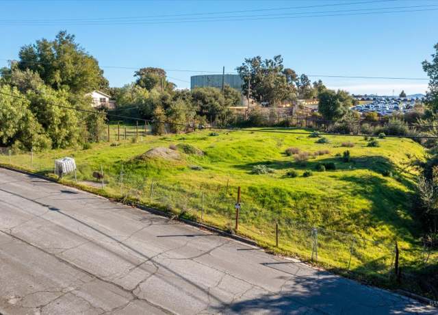 Property at 800 E 7th St, Benicia, CA 94510