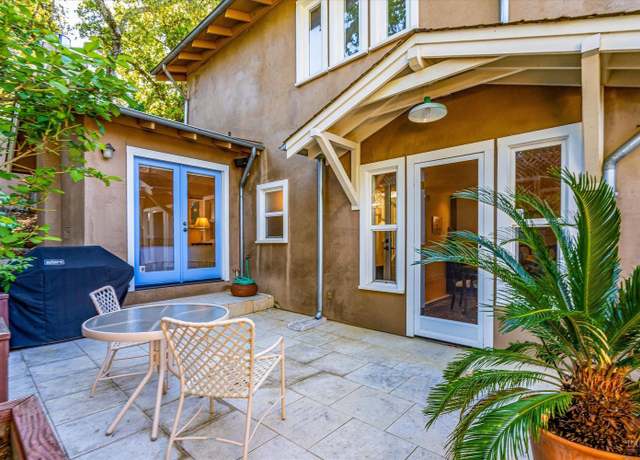 Property at 17212 Buena Vista Ave, Sonoma, CA 95476, 3 beds, 2.5 baths