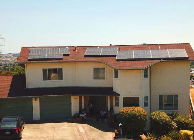 Property at 125 Ron Ct, Vallejo, CA 94591, 5 beds, 3.5 baths