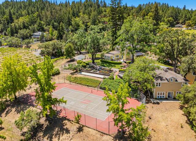 Property at 1950 W Dry Creek Rd, Healdsburg, CA 95448, 2 beds, 3.5 baths