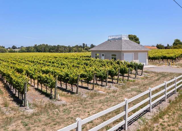 Property at 5505 Bravo Toro Ln, Santa Rosa, CA 95401