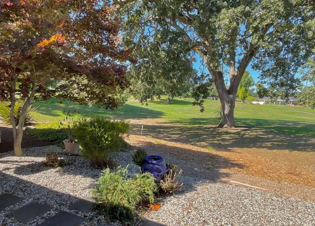Property at 164 Oak Island Dr, Santa Rosa, CA 95409, 2 beds, 2 baths