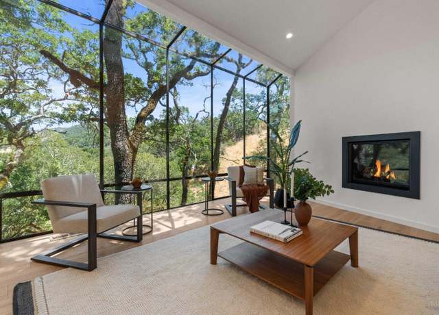 Property at 1160 Dance Dr, Sonoma, CA 95476, 3 beds, 2.5 baths