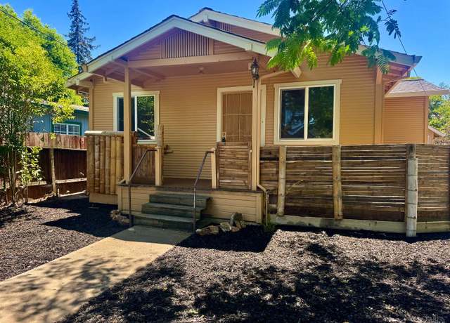 Property at 514 Earle St, Santa Rosa, CA 95404, 3 beds, 2 baths